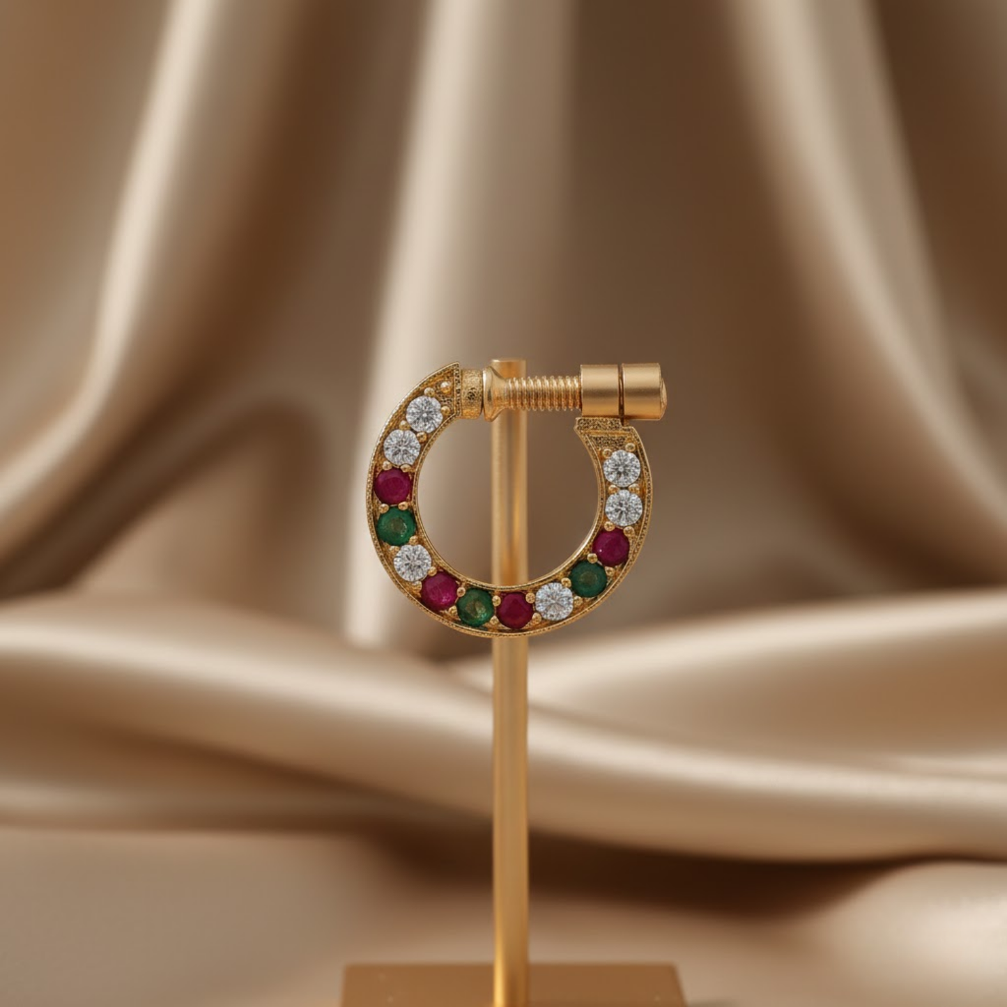 Circular Stone Nose Pin