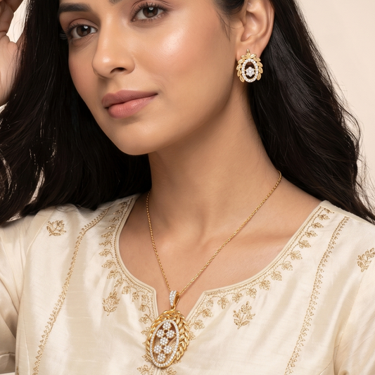 Oval Leaf White Color Pendant Set