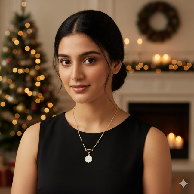 Heart & Flower Pendant Necklace