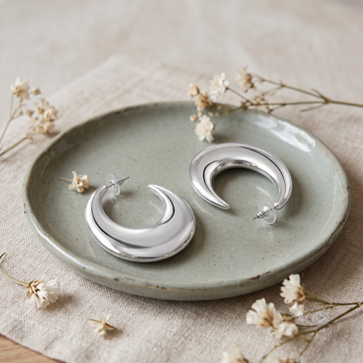 Silver Plated Chunky Waterdrop Hoop Earrings for Women Lightweight Hollow Dome Balis