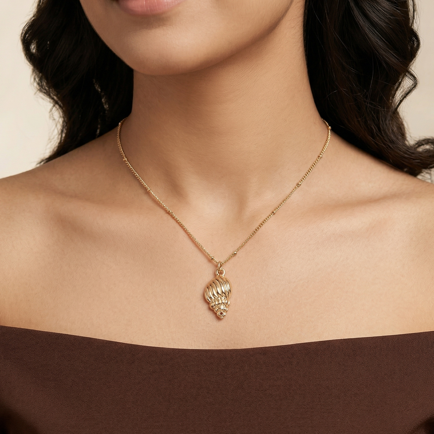 Sculpted Conch Shell Elegant Satellite Bead Chain