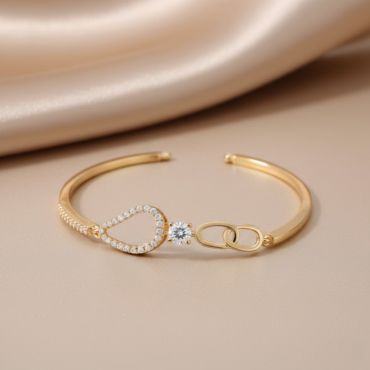 Graceful Bangle Interlocking Loop