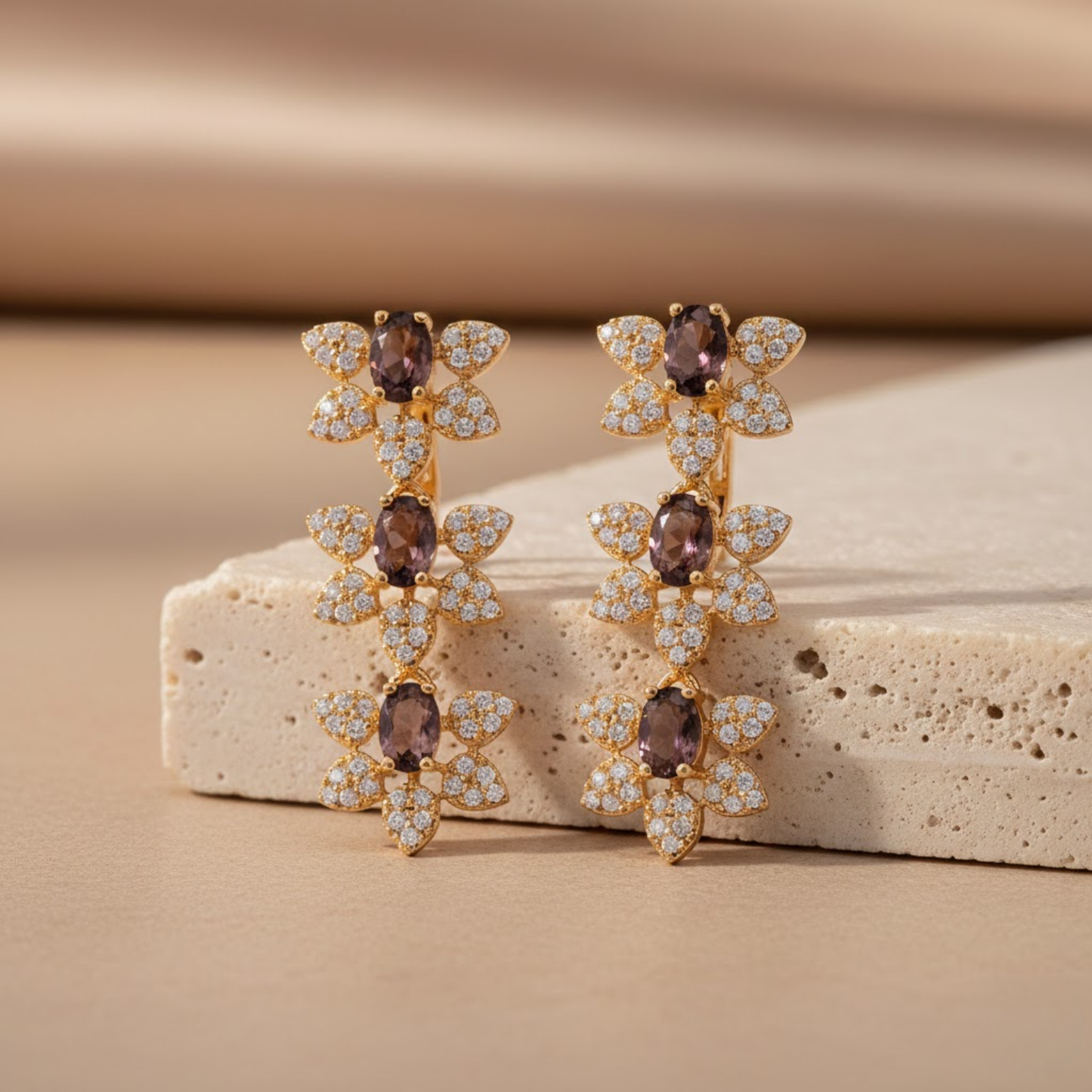 Sequential Smoky Color Star Motif Necklace Set