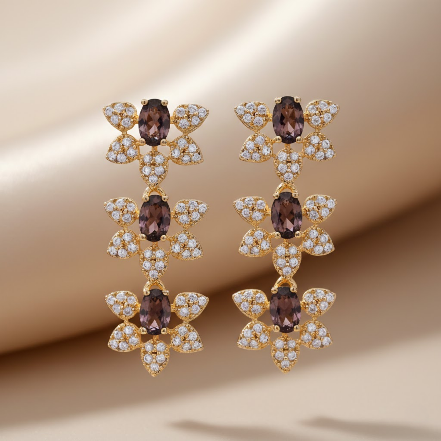 Sequential Smoky Color Star Motif Necklace Set